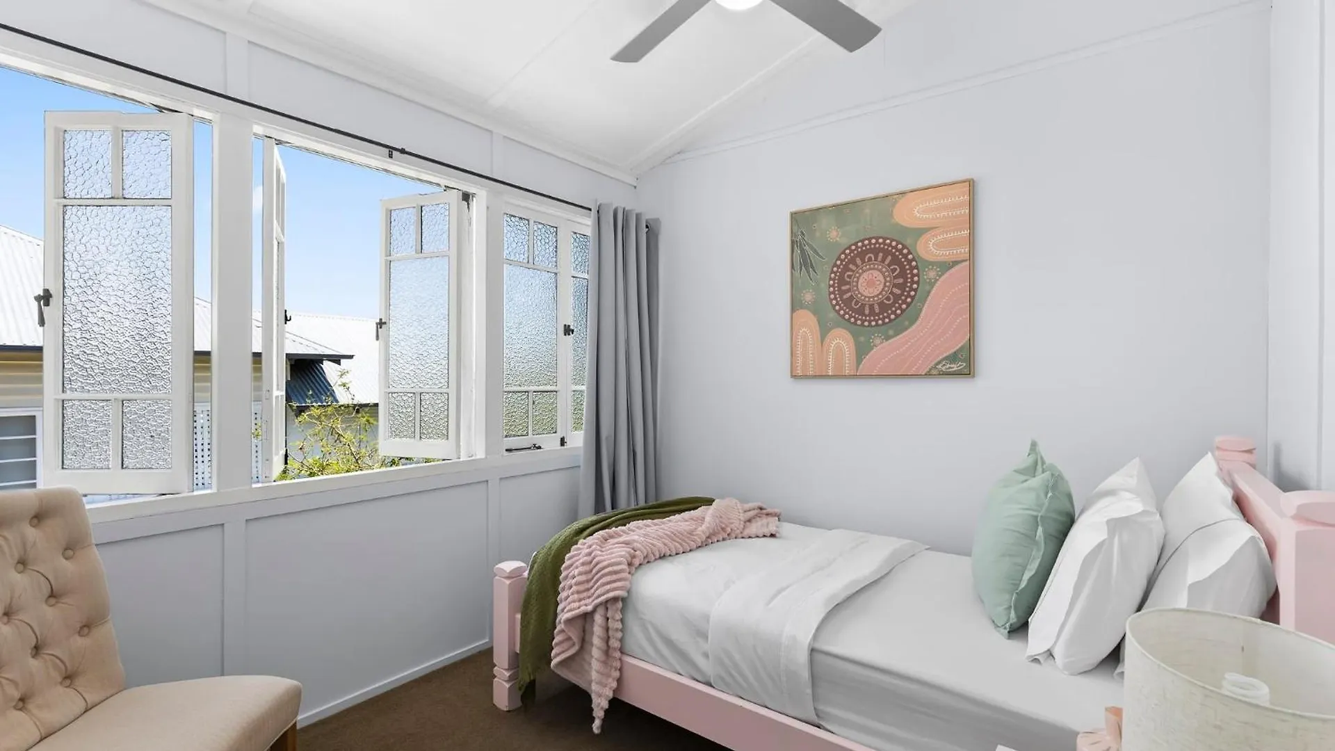 Holiday home Wow Bridge Views Near Cbd Quiet Bus Train Villa Brisbane Australia